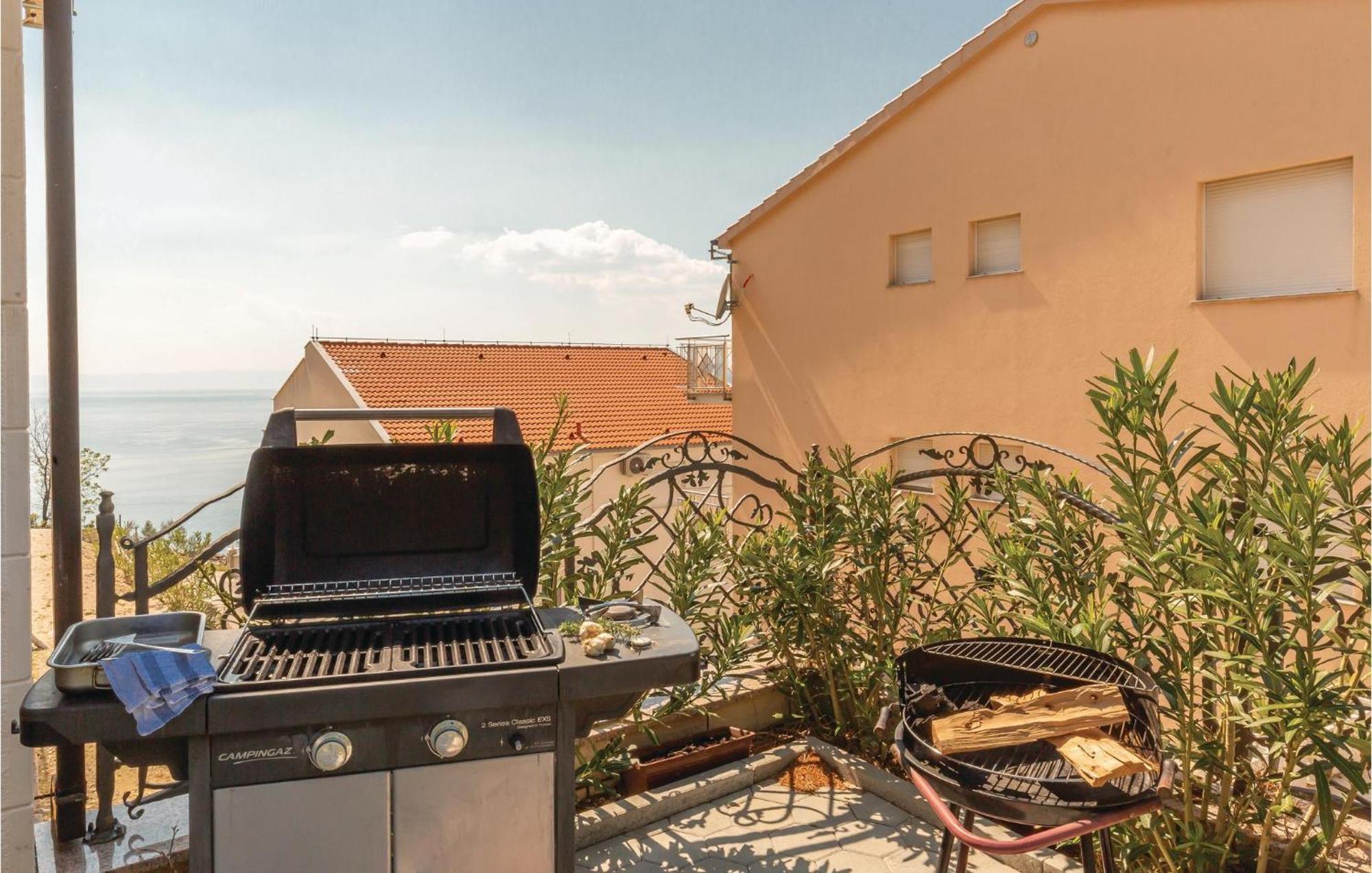 Nice Studio In Krvavica With Kitchen Zewnętrze zdjęcie