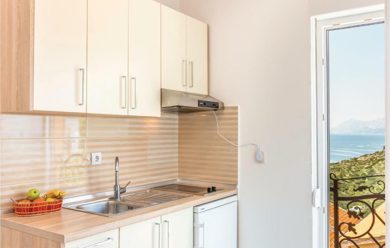 Nice Studio In Krvavica With Kitchen Zewnętrze zdjęcie
